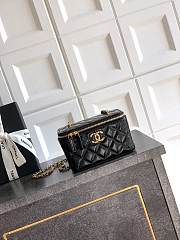 Chanel High quality OHANEL 26C Chain Crossbody Bag Popular Box Bag 9.5*17*8cm - 1