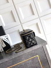 Chanel High quality OHANEL 26C Chain Crossbody Bag Popular Box Bag 9.5*17*8cm - 2