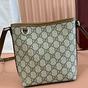 Gucci Emblem crossbody bag 15*18*8cm - 5
