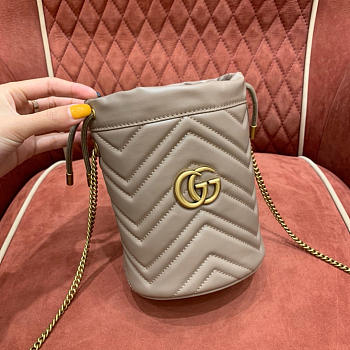 Gucci GG Marmont crossbody bag 19*17*10cm