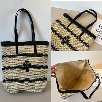 Shopping over $1000 send a Beautiful bag 01