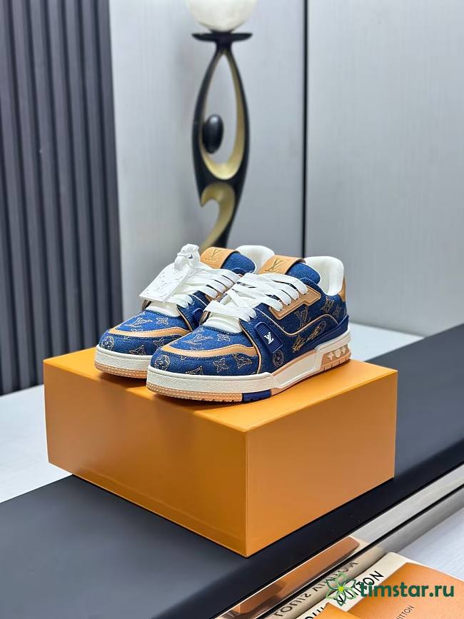 Louis Vuitton LV trainer sneaker 33 - 1
