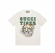 GUCCI  Tiger Print  T-Shirt - 1