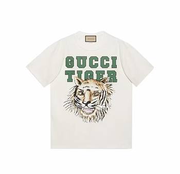 GUCCI  Tiger Print  T-Shirt